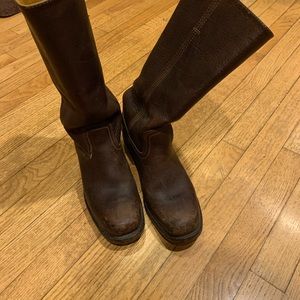 Frye brown campus boot barely worn in excellent condition